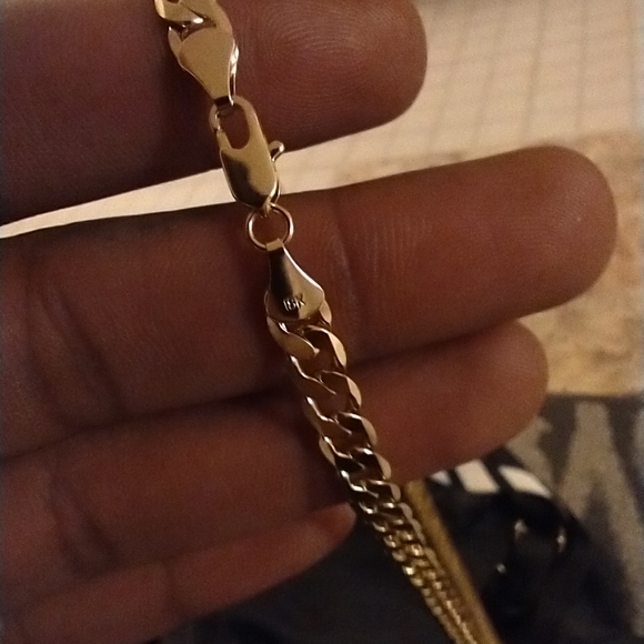 18k gold necklace